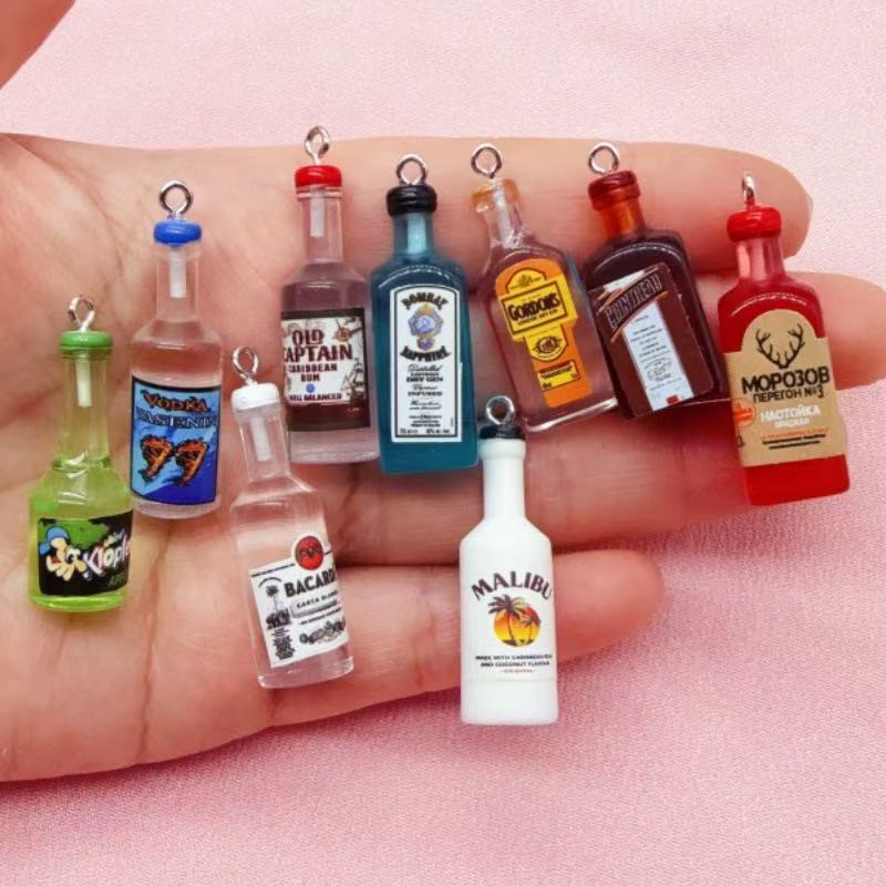 11 قطعة من المعلقات الصغيرة ال - مراجعة Jewelry Making Resin وسعره